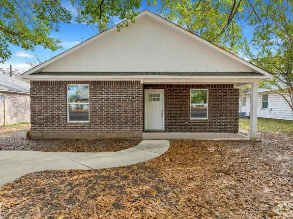 213 SE 4th St, Walnut Ridge, AR 72476