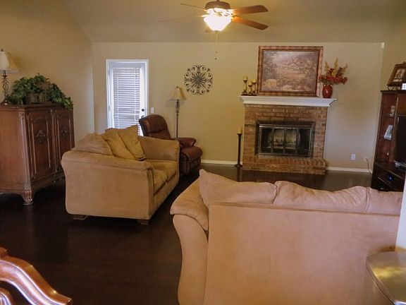 5th image of 14317 S Quince St E