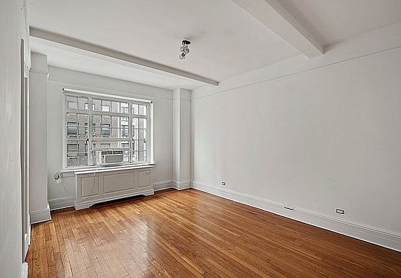4th image of 115 W 86th St #3B