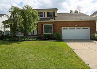 49 Insbrook Ct, East Amherst, NY 14051