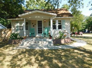 8147 Newells Ln, Portage, MI 49002