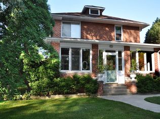 1402 Lincoln Pl, Highland Park, IL