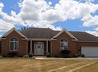 31 Hollow Hill Ln, Rochester, NY 14624