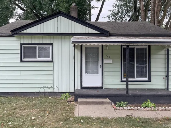 712 E Lincoln Ave, Madison Heights, MI 48071