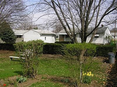 2nd image of 805 Richardson Dr