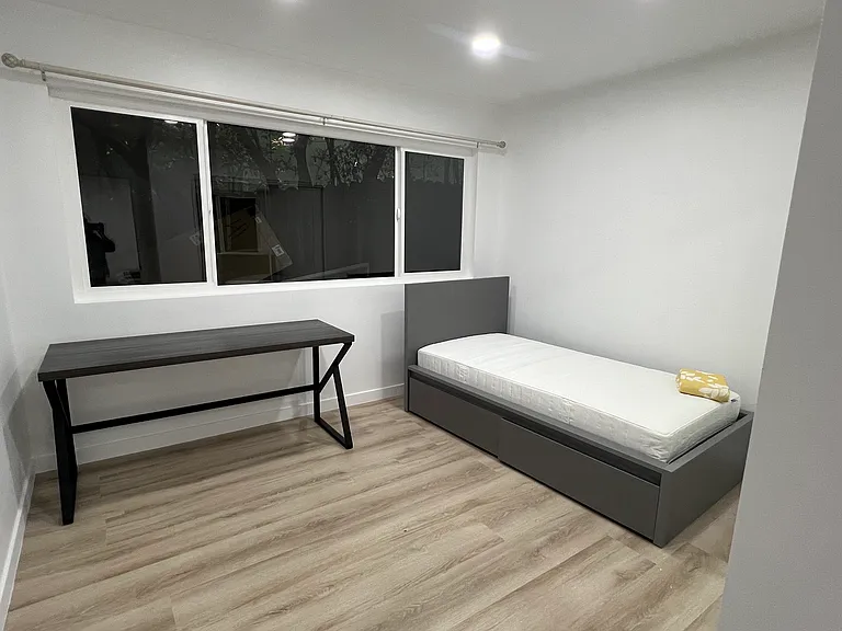 933 Hilgard Ave #202 — Photo 3