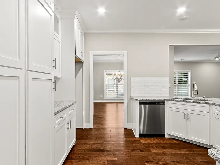 4200 Churchill Ln — Photo 16