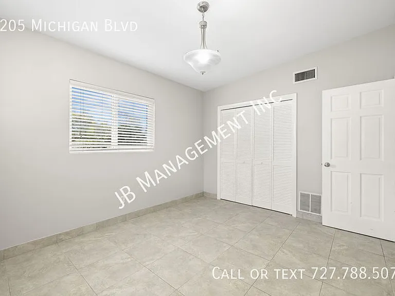 1205 Michigan Blvd — Photo 23