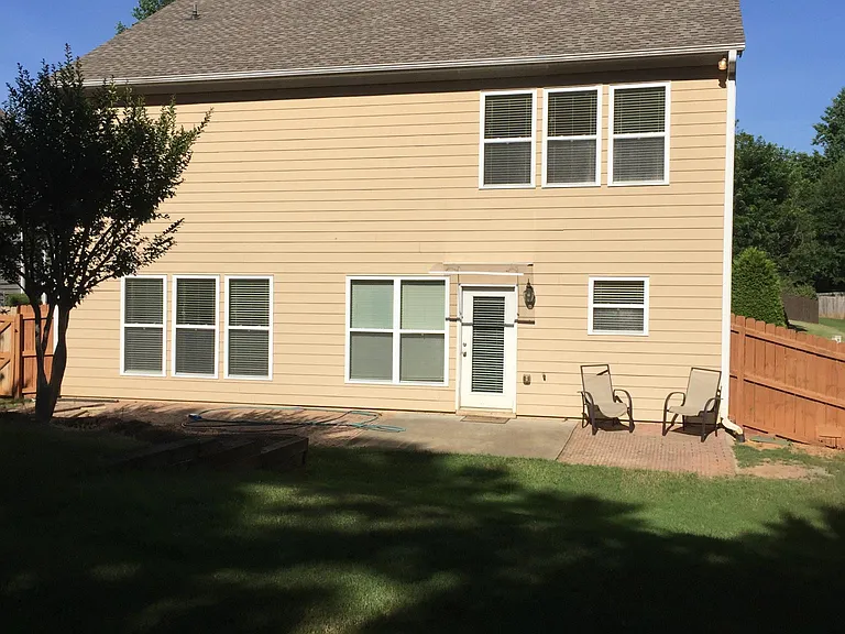 2410 Mindy Ln — Photo 15
