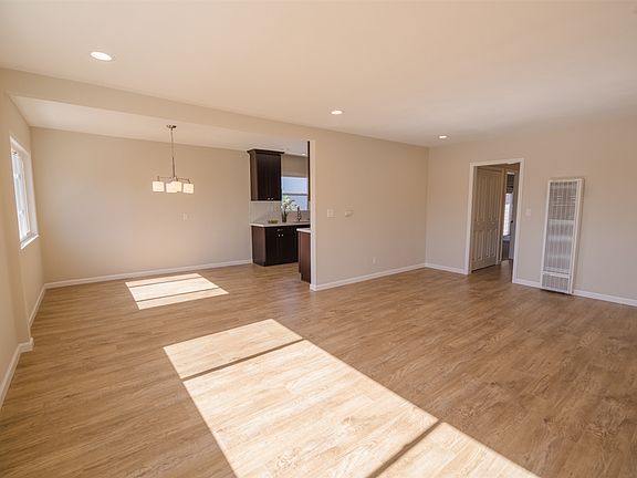 3rd image of 8484 Midland St