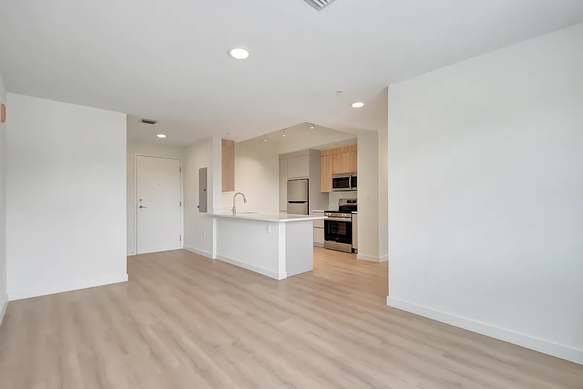 Building Photo - 330 Dartmouth Dr #A1