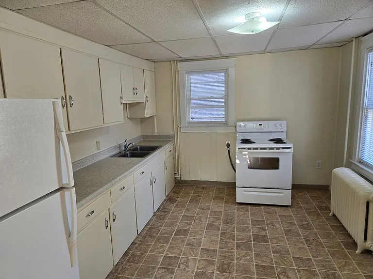 839 E. Walnut St. — Photo 10