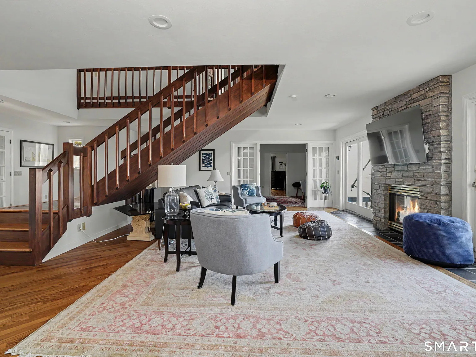 3 bed, 4.5 bath, 4397 sqft, $6,500 — Photo 3