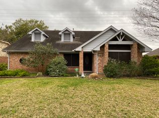 2718 Pineleaf Dr, Sugar Land, TX 77479