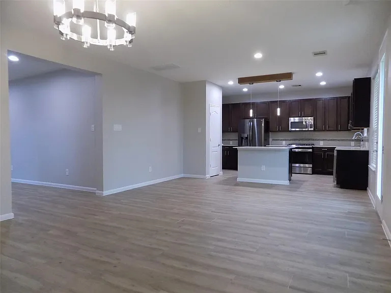 3702 Aubergine Springs Ln — Photo 9