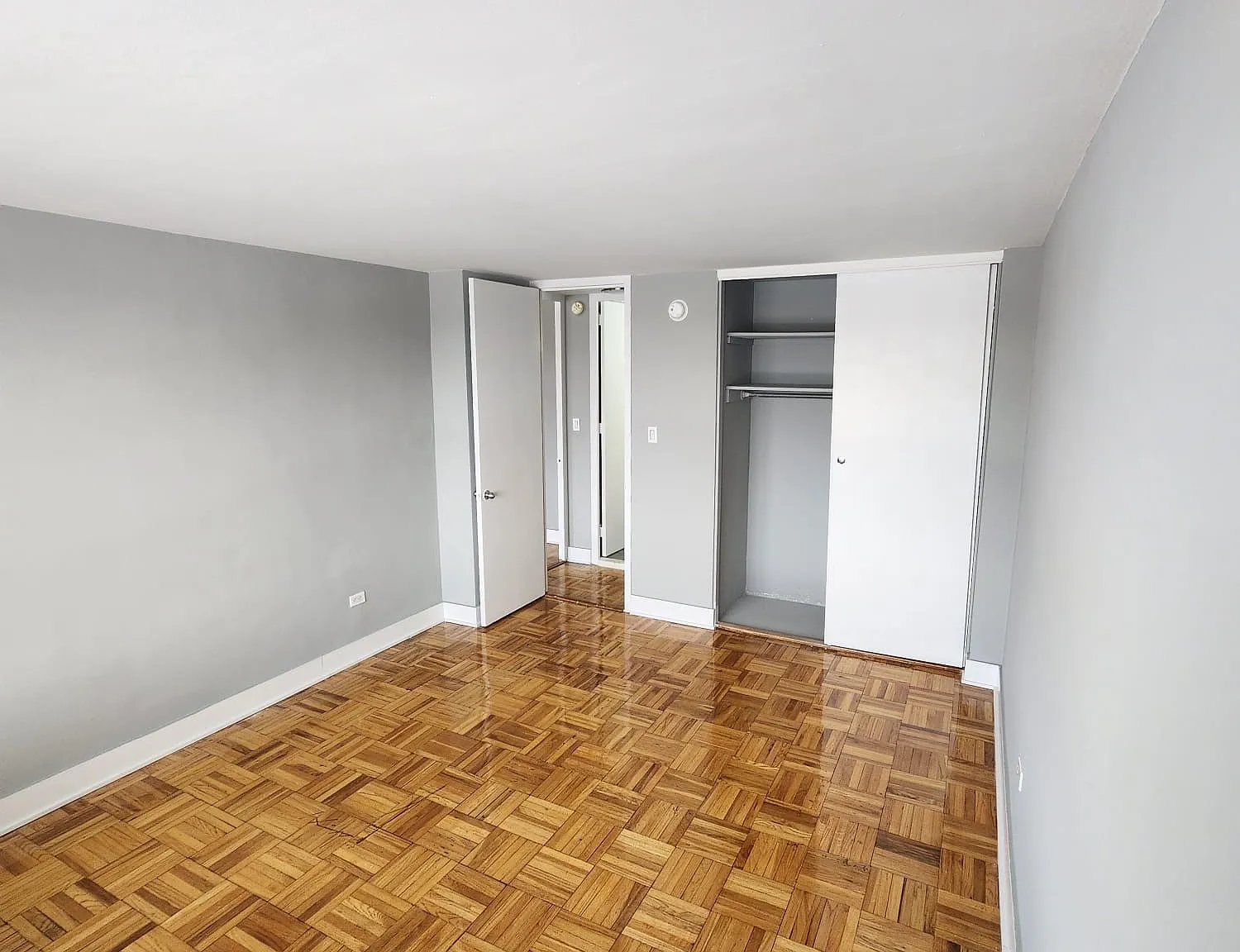 1 bed, 1000 sqft, $2,950 — Photo 3