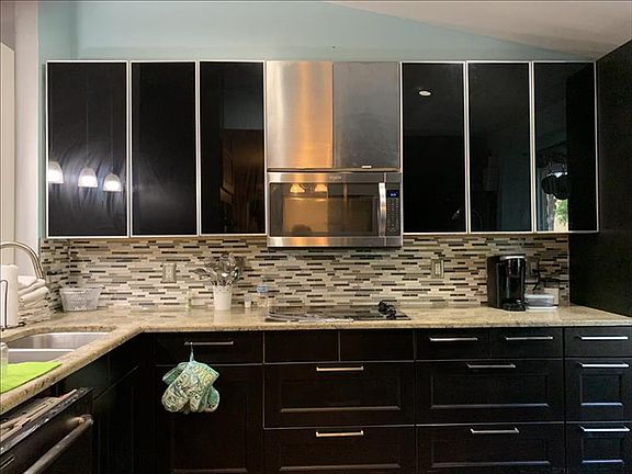 3rd image of 2801 Shannon Oak Ct