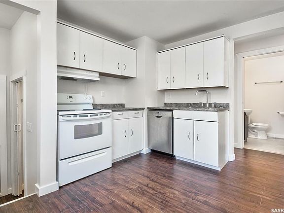 5th image of 1067 1st St E