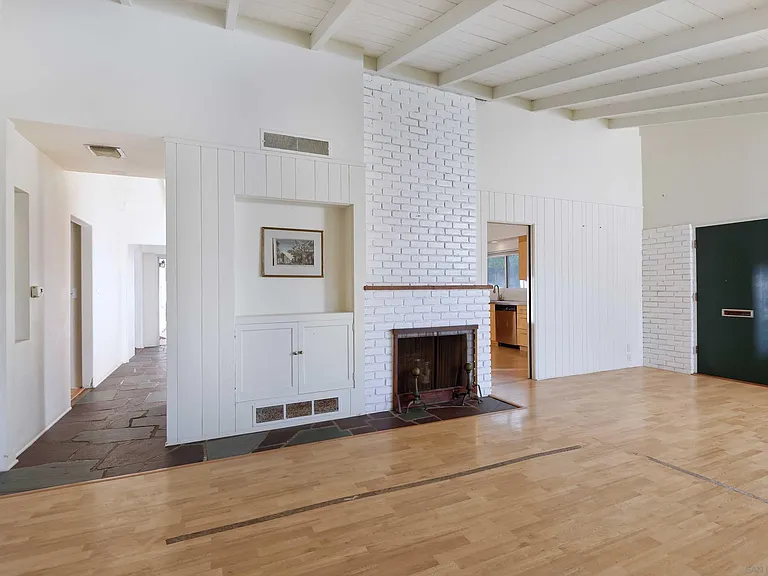 8405 Paseo Del Ocaso — Photo 5