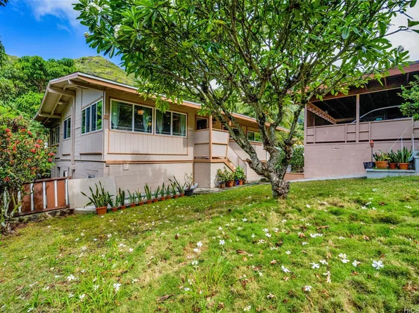 1132 Mona St, Honolulu, HI 96821