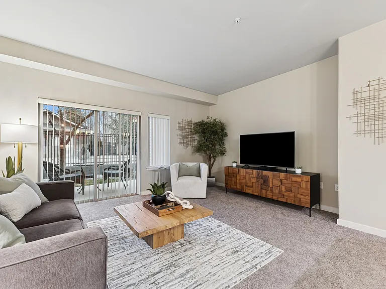 Island View Apartments — Photo 24