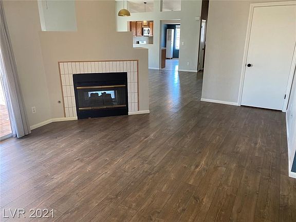 5th image of 7332 Queen Palm Dr