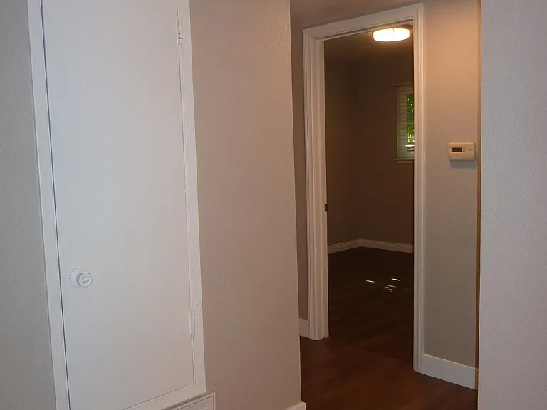 7863 Mariposa Ave — Photo 17
