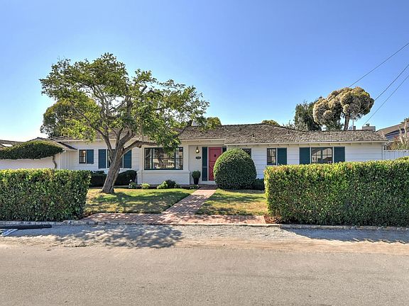 2nd image of 526 Bayview Dr