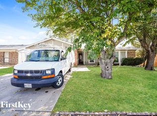 6104 Skylark Ln, Watauga, TX 76148