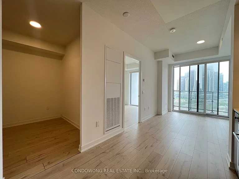 9 Tecumseth St #1206 — Photo 2