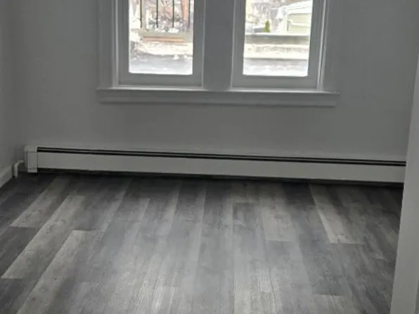 (undisclosed Address), East Elmhurst, NY 11369