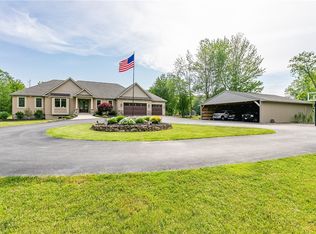 6810 Ontario Center Rd, Ontario, NY 14519