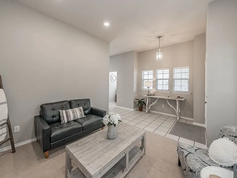 5112 Keating St — Photo 5
