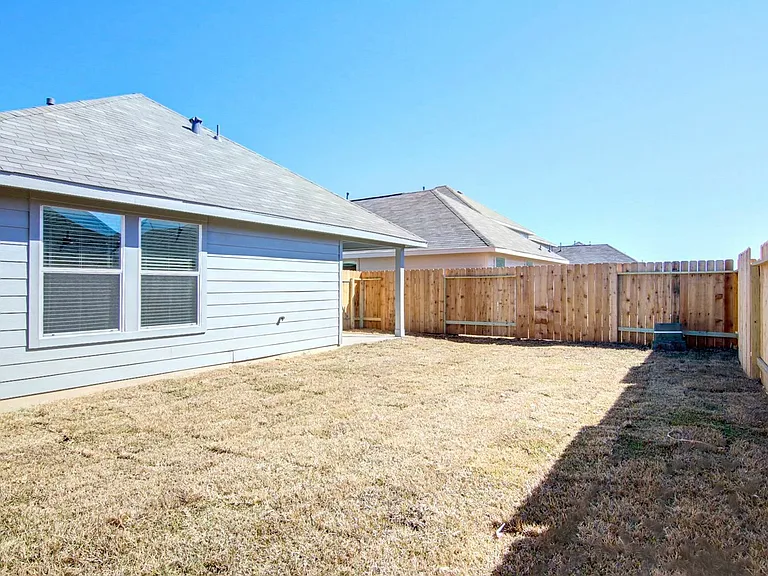 5703 Latta Plantation Dr — Photo 6
