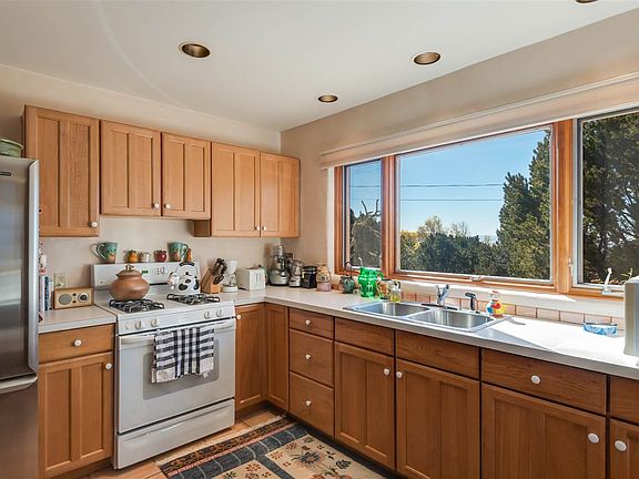 5th image of 563 Camino Tierra Alta