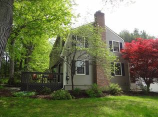 5 Porter Dr, Wilbraham, MA 01095