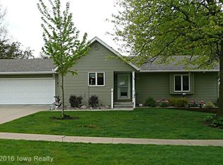 1304 Woodland Dr, Knoxville, IA 50138