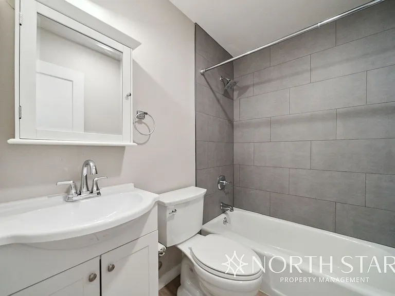 678-688 3rd St — Photo 21