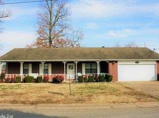 1201 Daniel Dr, Paragould, AR 72450