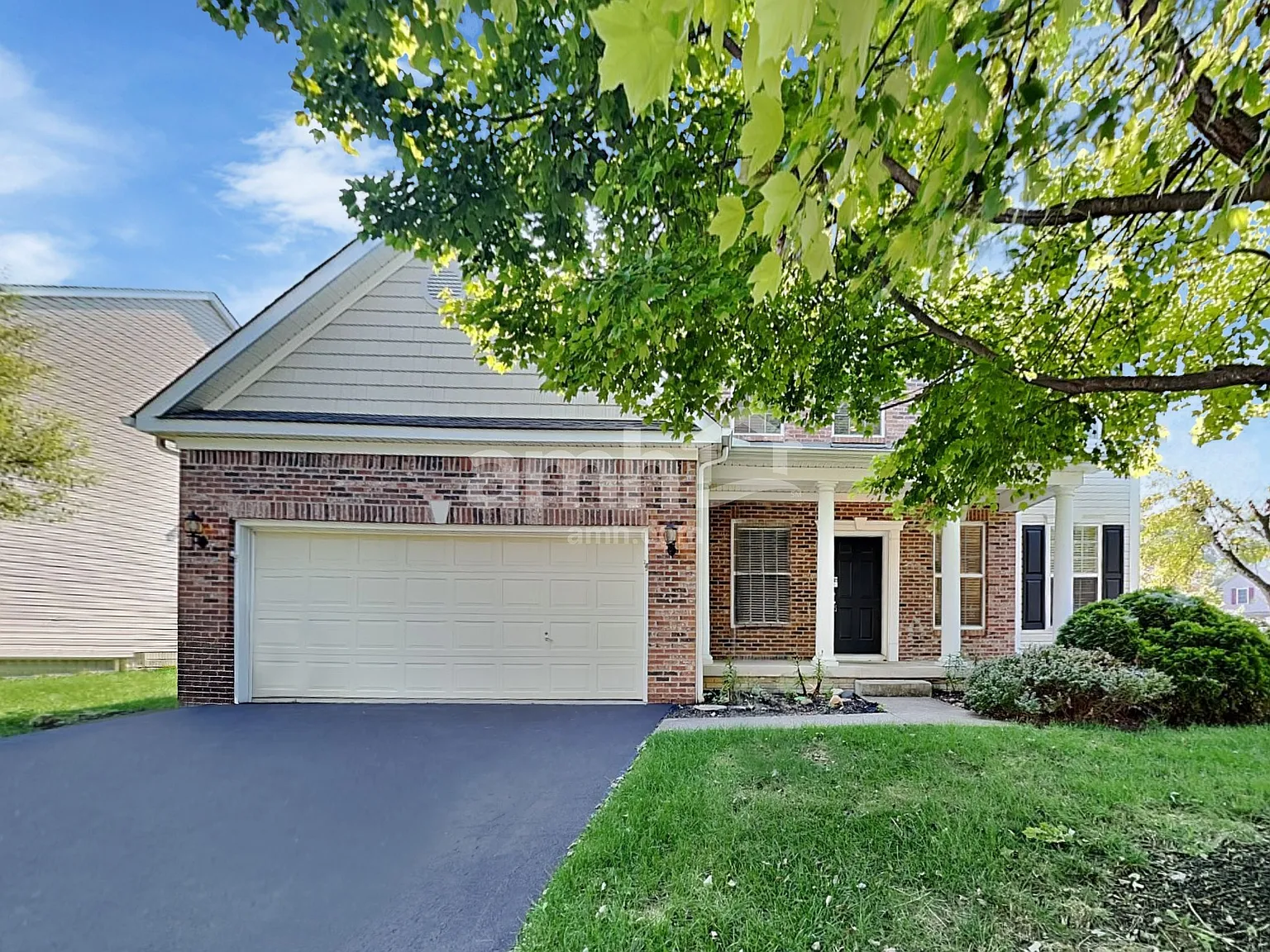 3 bed, 2.5 bath, 1894 sqft, $2,615 — Photo 1