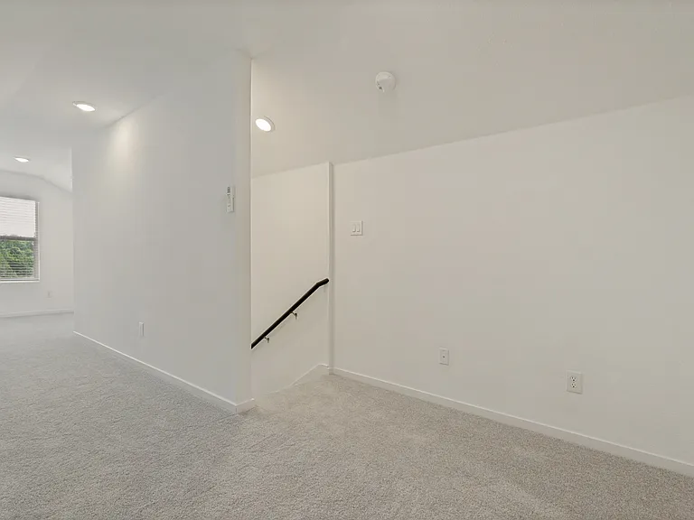 1037 Bishop Creek Dr — Photo 8