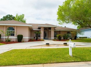 2112 Edgewater Cir SE, Winter Haven, FL 33880