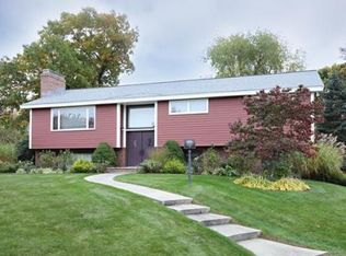 27 Battle Green Rd, Lexington, MA 02421