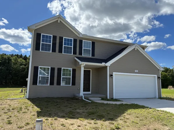 7859 Sierra Dr, Belding, MI 48809