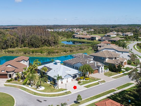 4th image of 32839 Estate Garden Dr