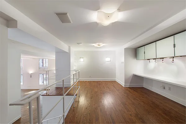 Rented by Douglas Elliman | media 38