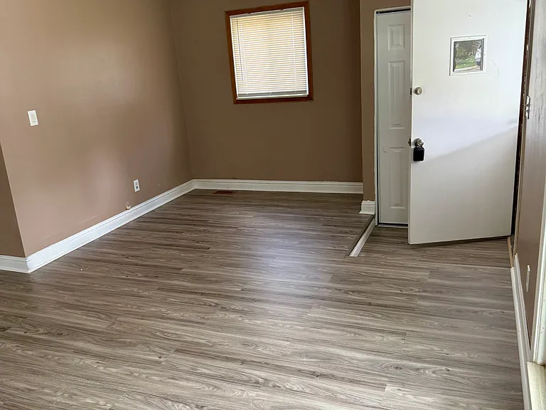 1234 Sharon St — Photo 4