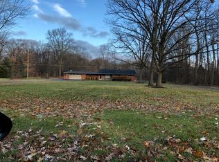 46900 W Eleven Mile Rd, Novi, MI 48374