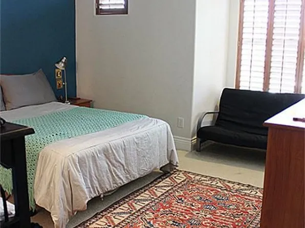 5318 Turning Leaf Ln, Sugar Land, TX 77479