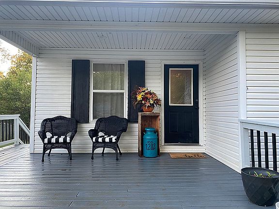 3rd image of 1202 N Estes Ave